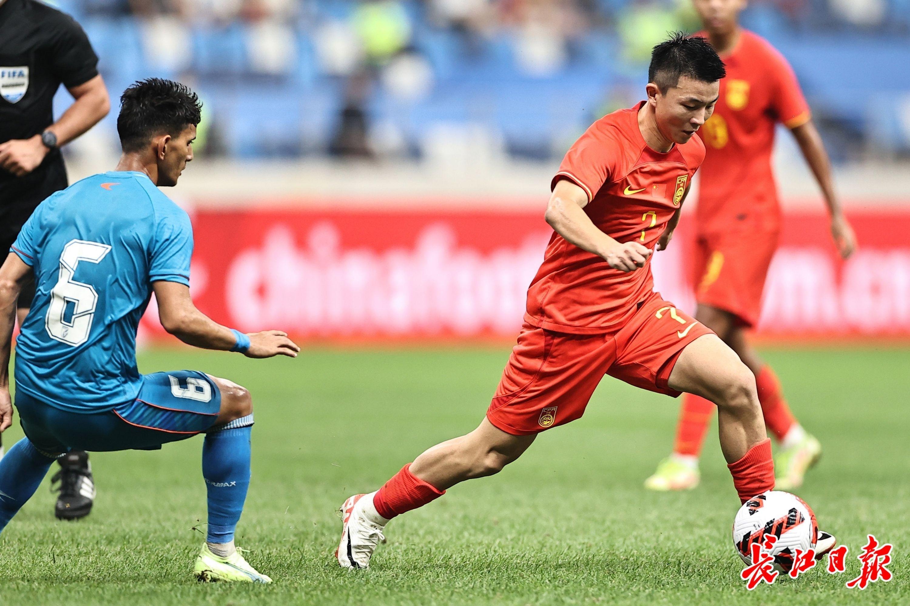 九游体育 -包含赛前体能课后，武汉三镇绝杀压哨备战欧联，球迷炸锅，资深球员宣示担当的词条